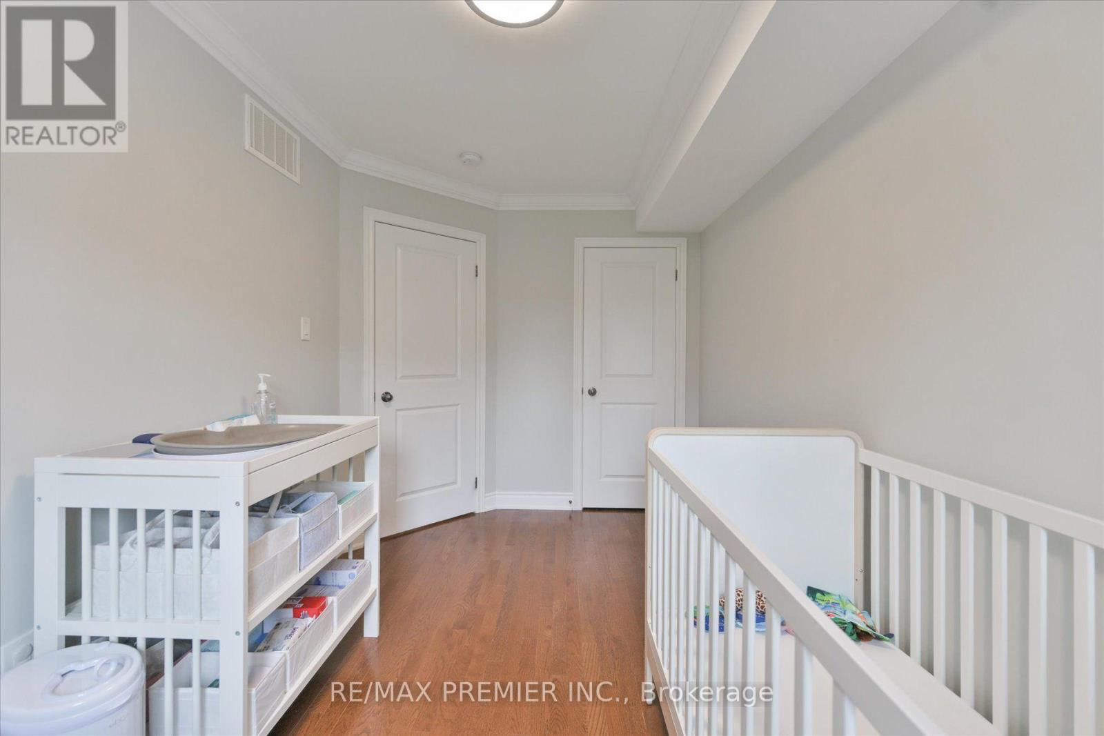 #114 1331 MAJOR MACKENZIE DRIVE - 19