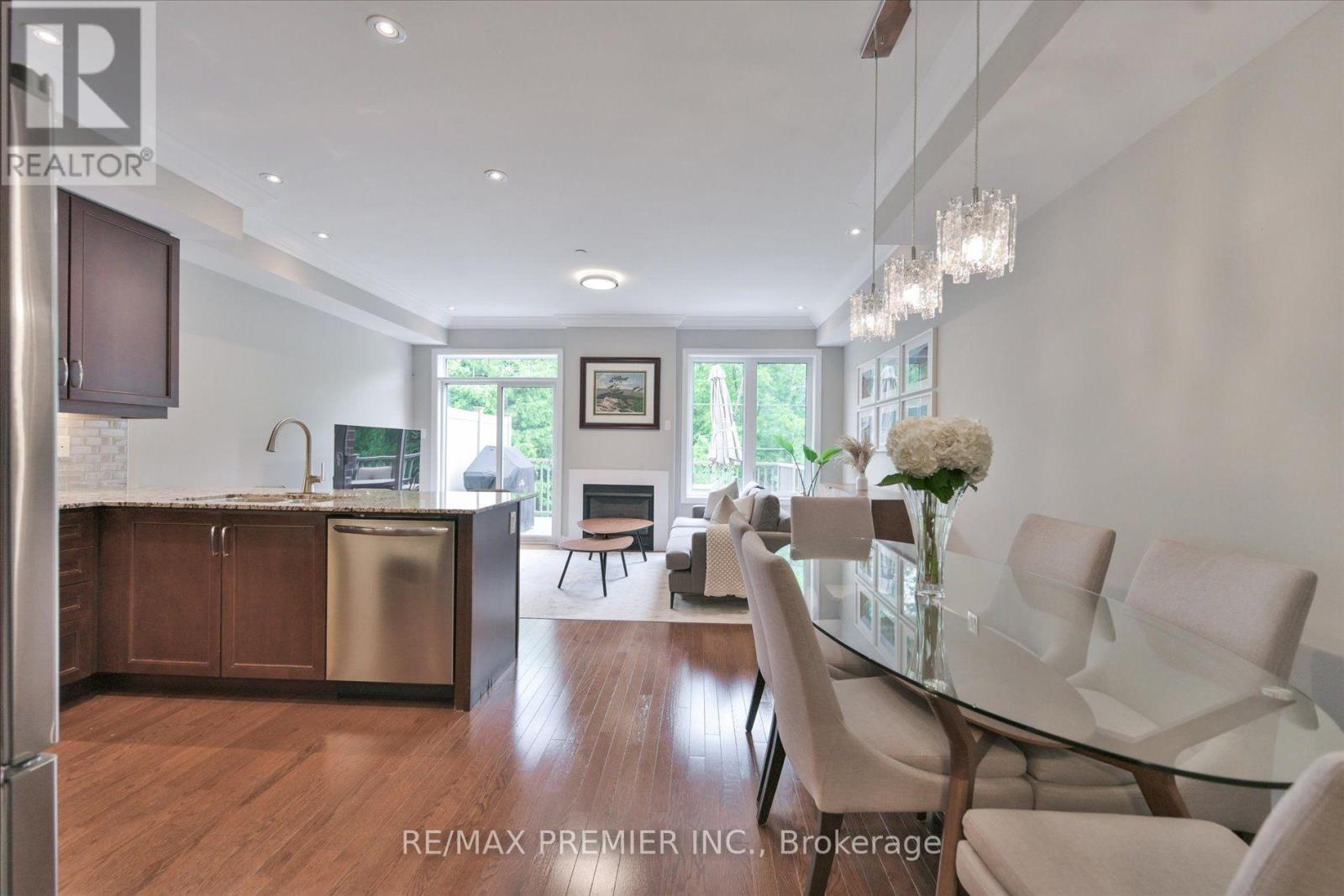 #114 1331 MAJOR MACKENZIE DRIVE - 5