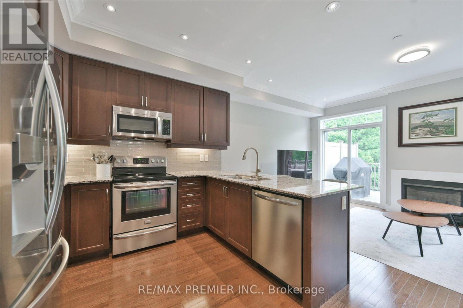 #114 1331 MAJOR MACKENZIE DRIVE - 7