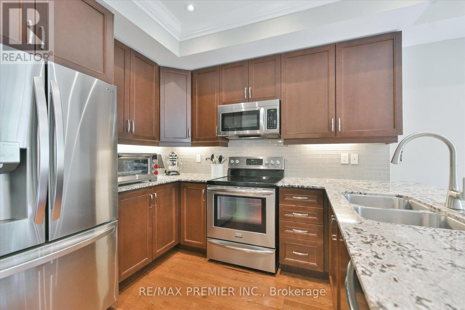 #114 1331 MAJOR MACKENZIE DRIVE - 6