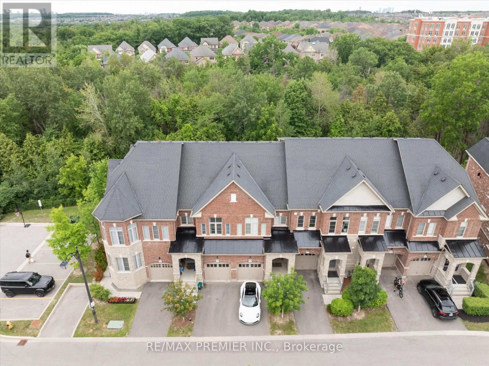 #114 1331 MAJOR MACKENZIE DRIVE - 36