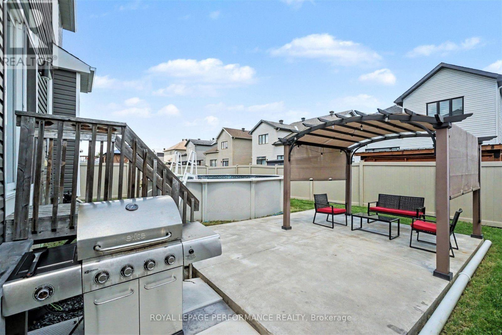 640 BRUXELLES STREET - 29