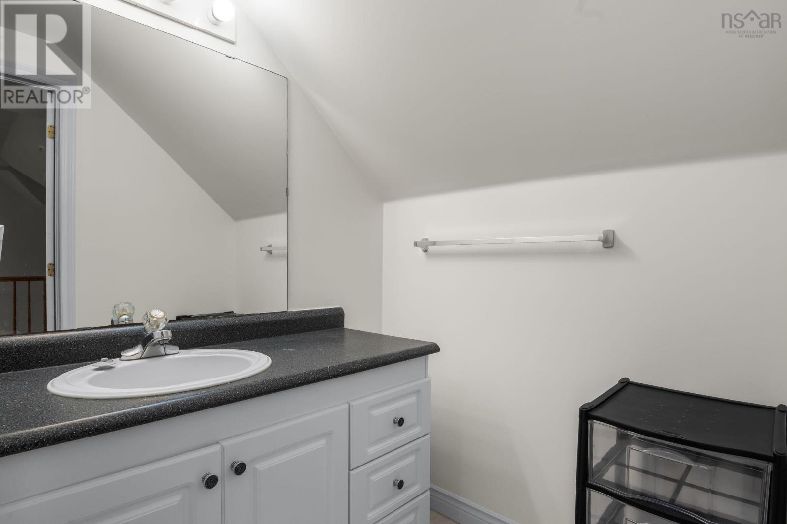 5224B Harvey Street, Halifax, NS B3J1A7 Street - 31