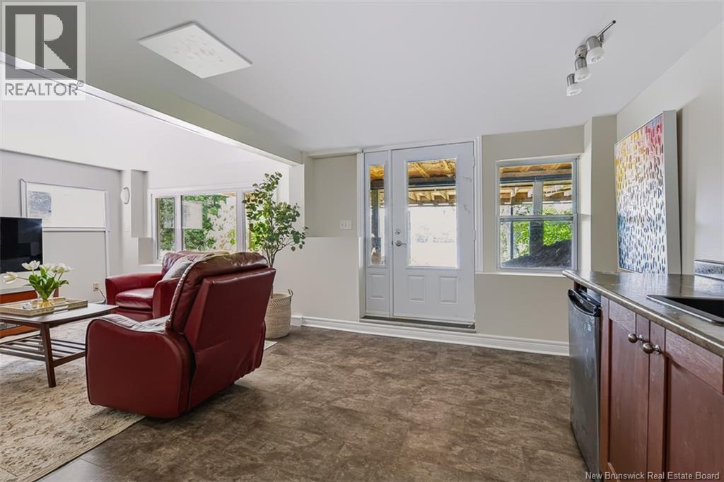 448 Yoho Lake Road - 19
