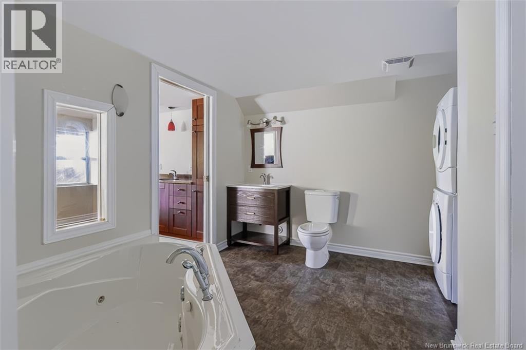 448 Yoho Lake Road - 21