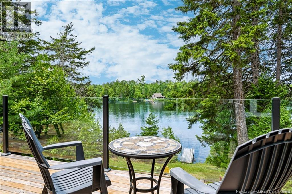 448 Yoho Lake Road - 25