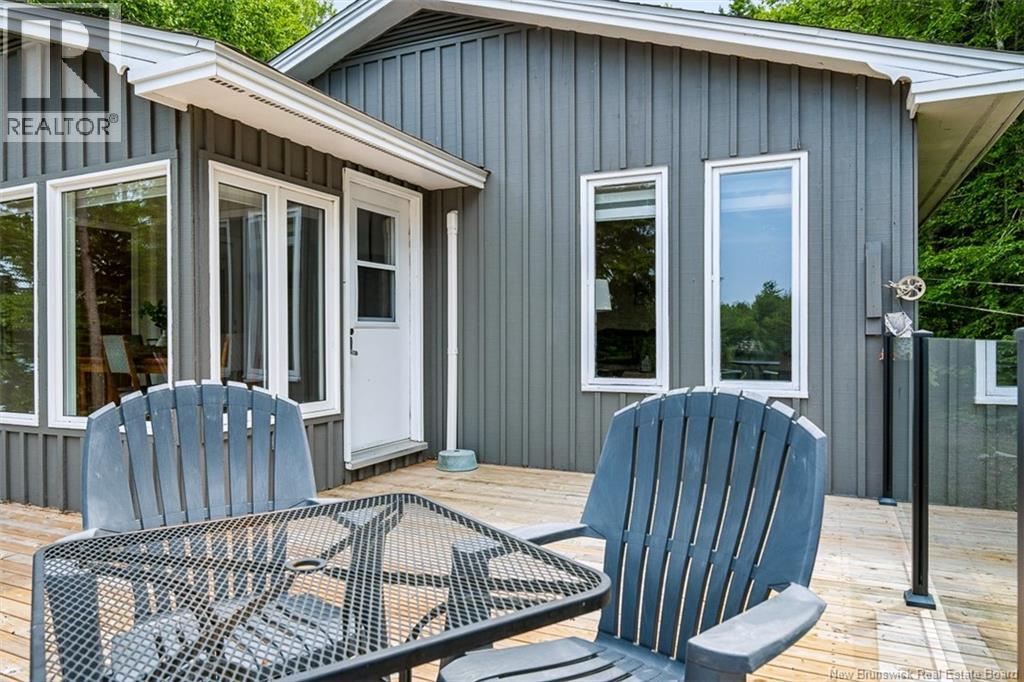 448 Yoho Lake Road - 34