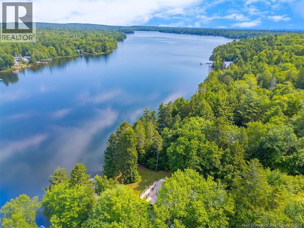 448 Yoho Lake Road - 42