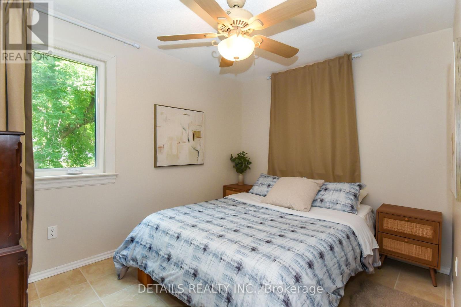 22 COLONEL MURRAY STREET - 18