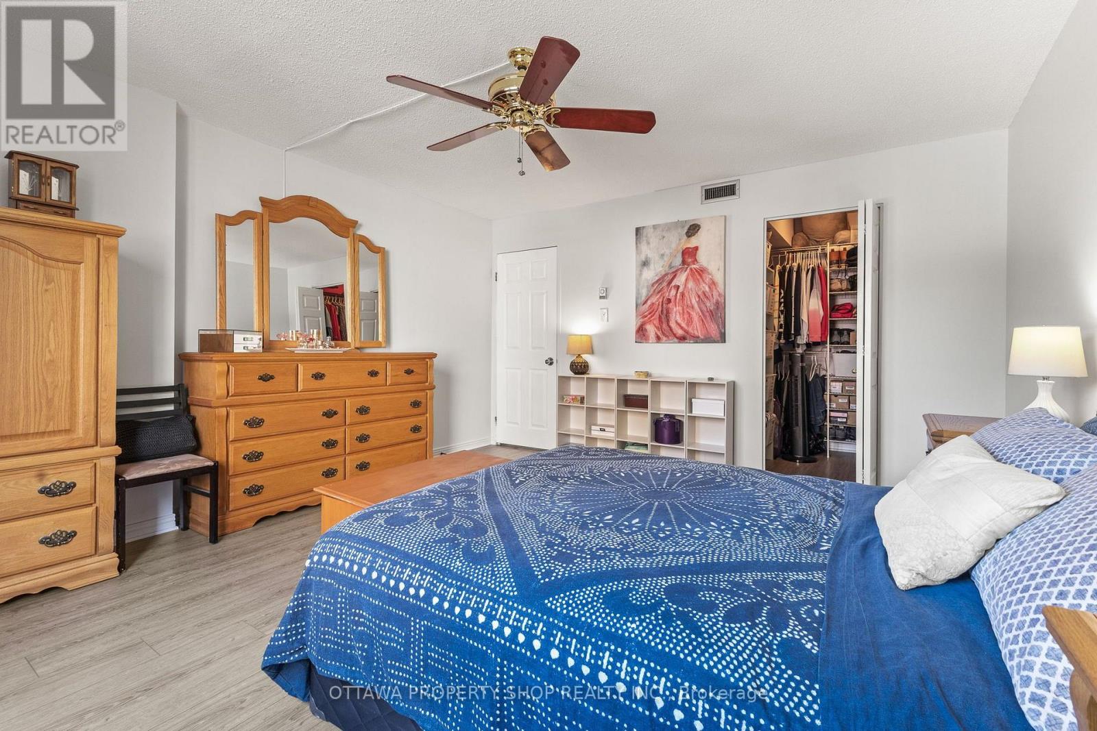 204 – 800 MCKELLAR AVENUE, Ottawa. Luxury613. By Peter Sagos - Image 10
