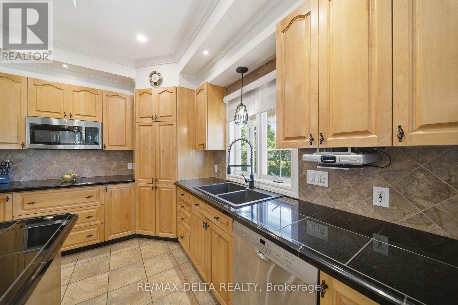 115 PIGEON STREET - Image 11