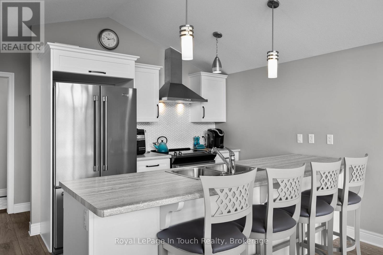 110 LONE PINE ROAD - 15