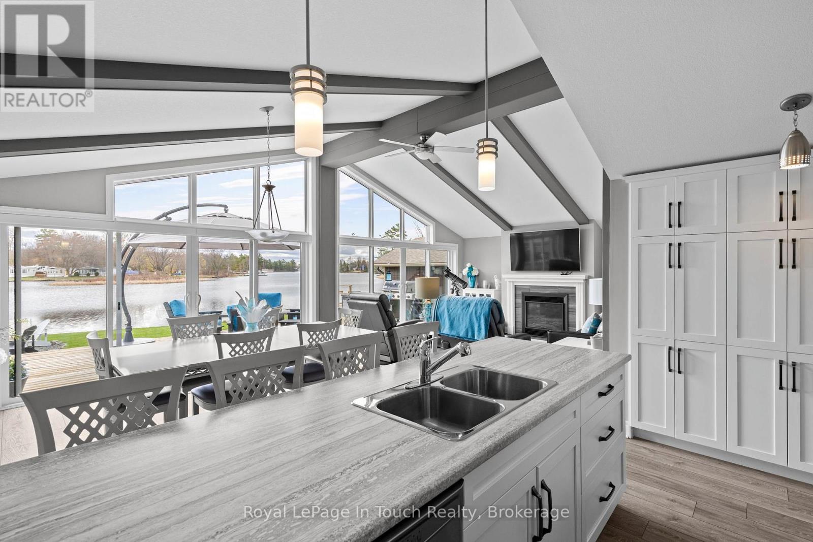 110 LONE PINE ROAD - 14