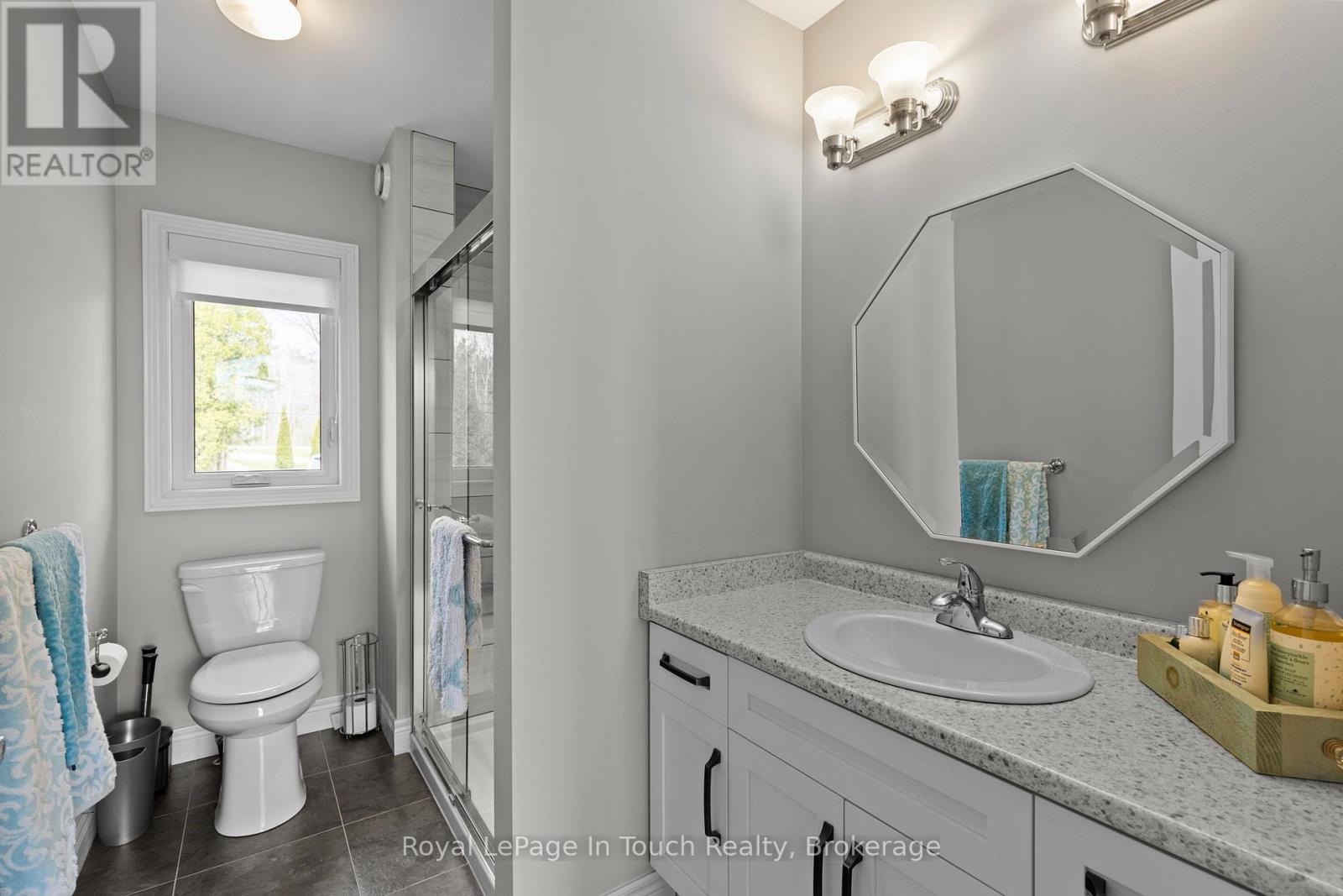 110 LONE PINE ROAD - 31
