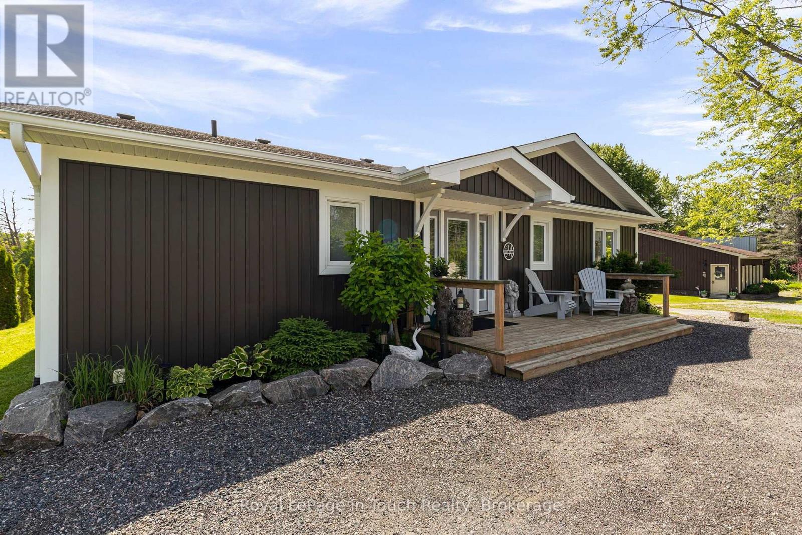 110 LONE PINE ROAD - 48