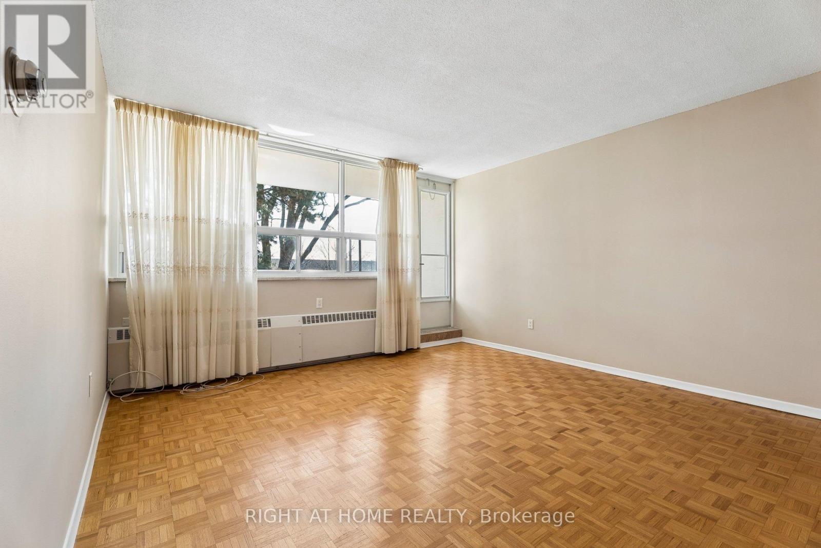 #207 212 KERR STREET - 16