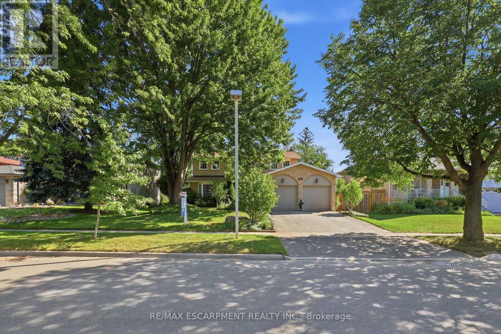 463 GOWLAND CRESCENT - 40