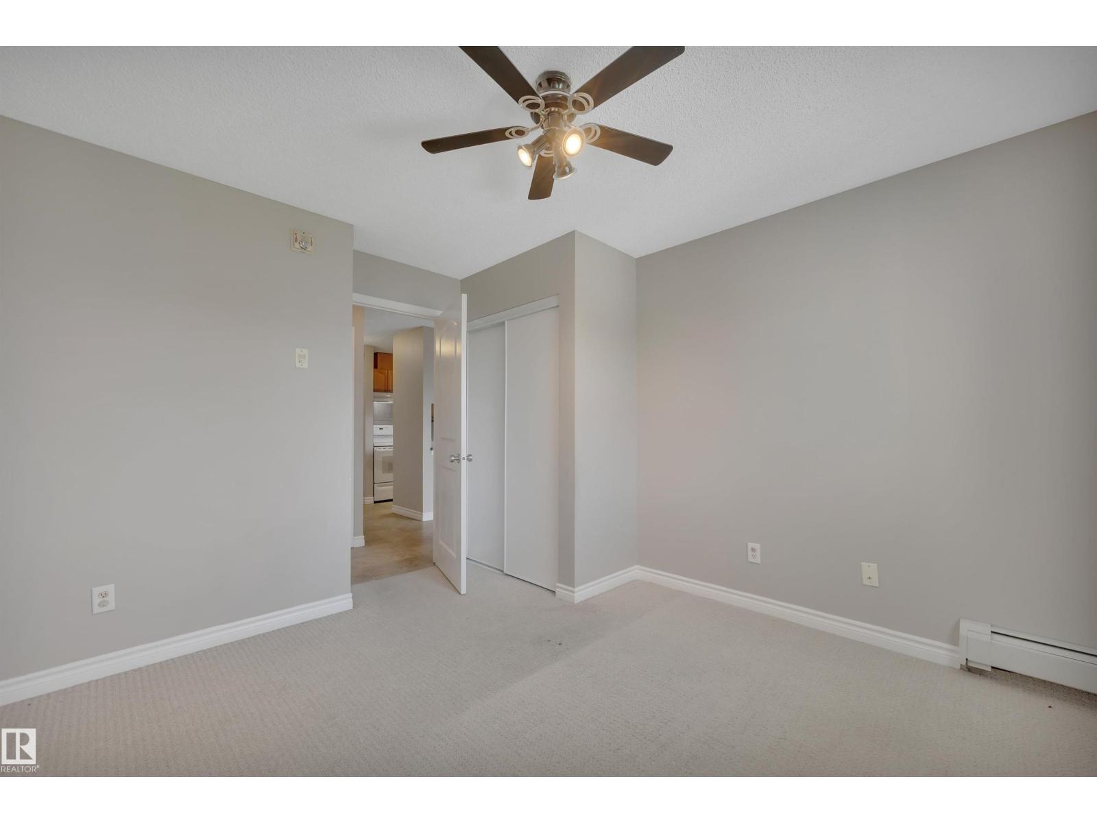 #412 70 WOODSMERE CL - 29