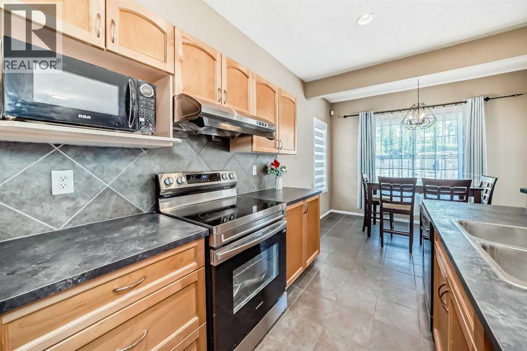73 Royal Birch Way NW - 12