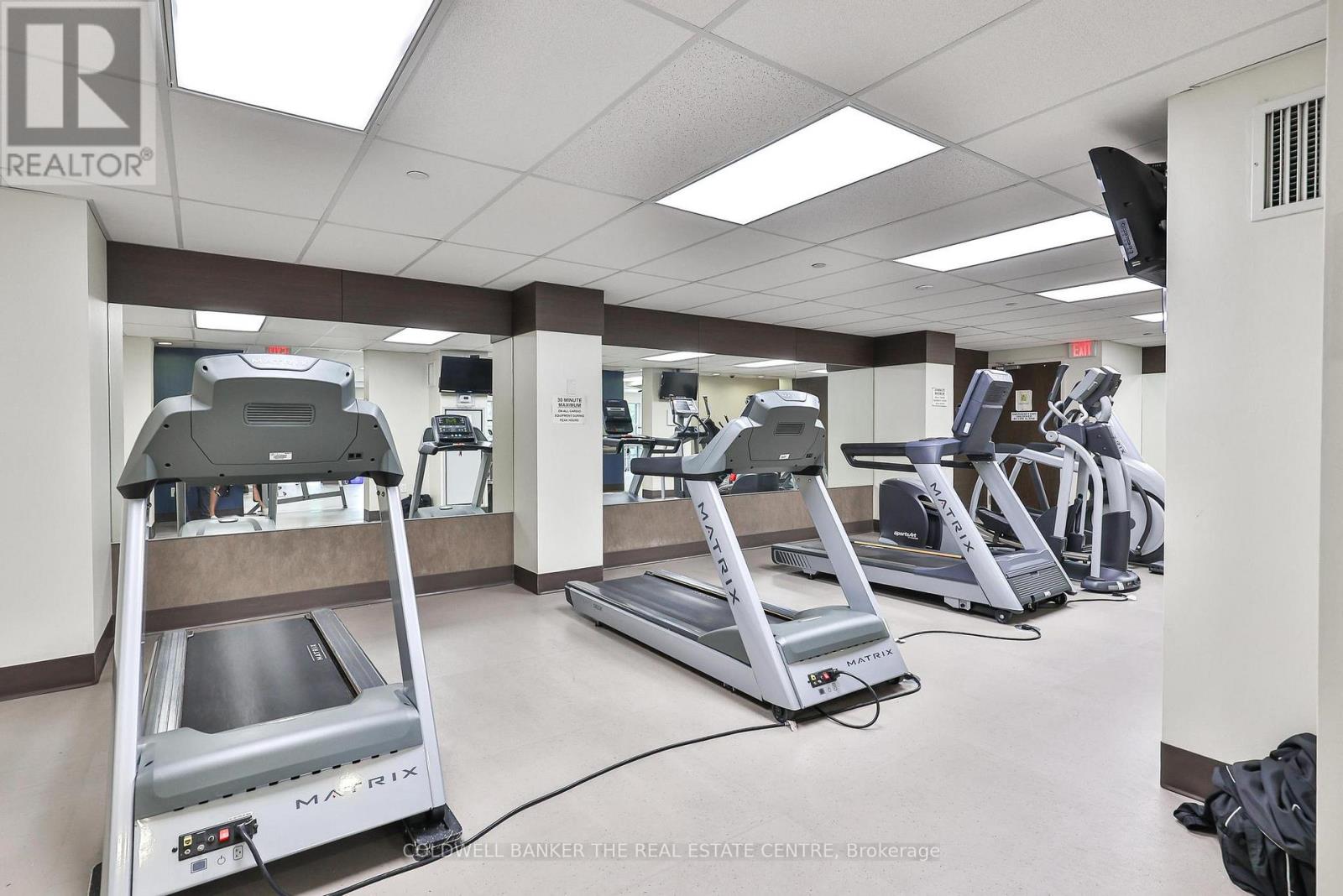 #912 23 SHEPPARD AVENUE E - 26