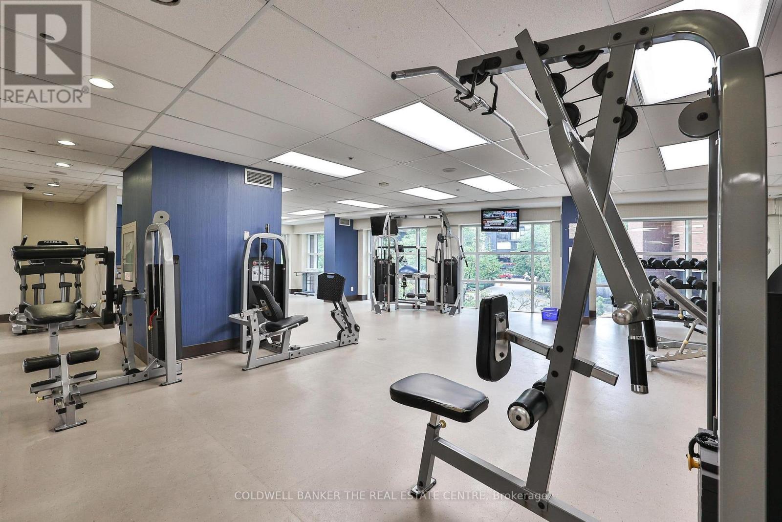 #912 23 SHEPPARD AVENUE E - 27