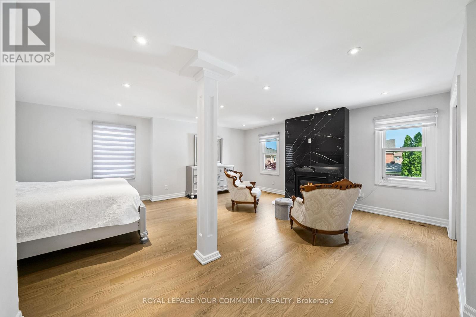 42 OATLANDS CRESCENT - 19