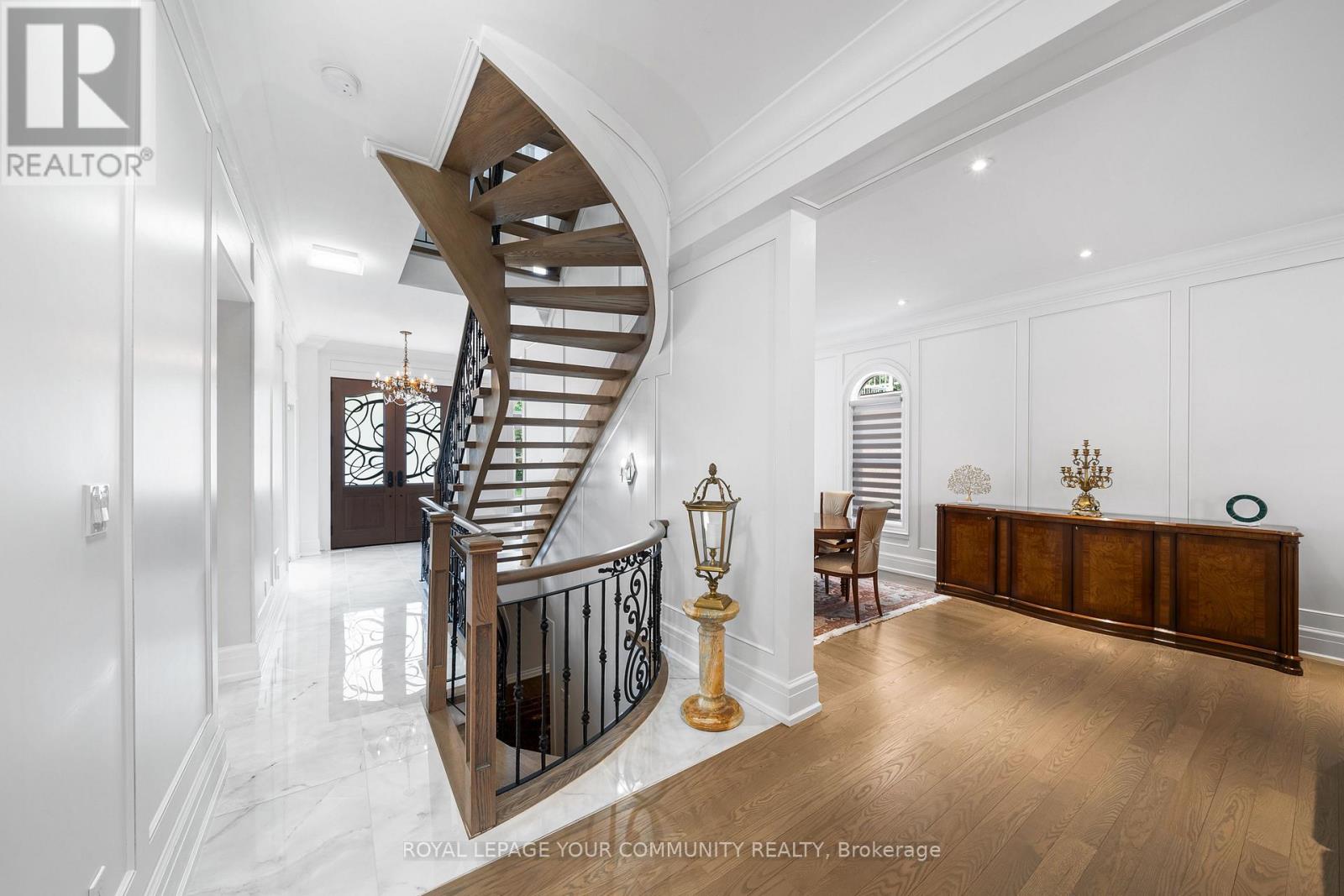 42 OATLANDS CRESCENT - 3