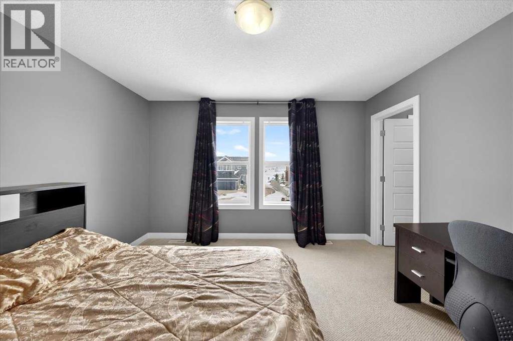 72 Redstone Drive NE - 36