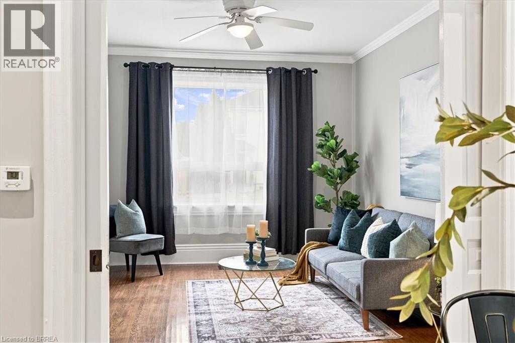 4-bedroom home for sale at 55 WILLIAM Street, Paris ON · photo 12 of 45