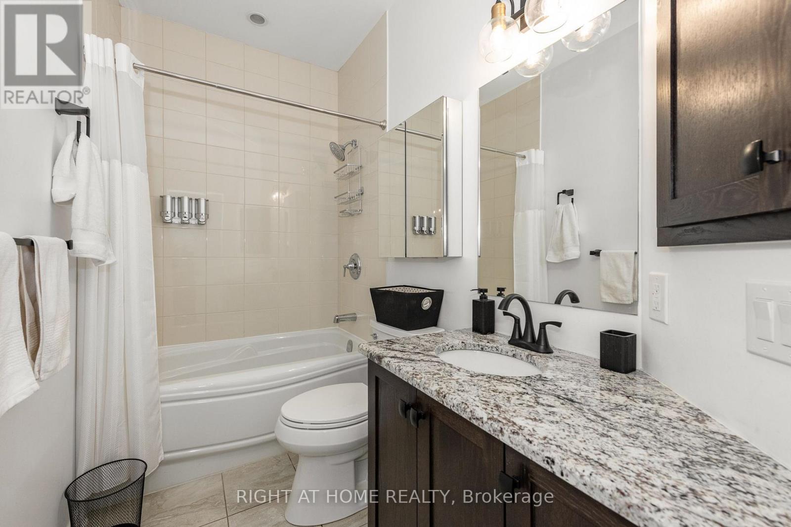 238 DE L'ETANG STREET - 21