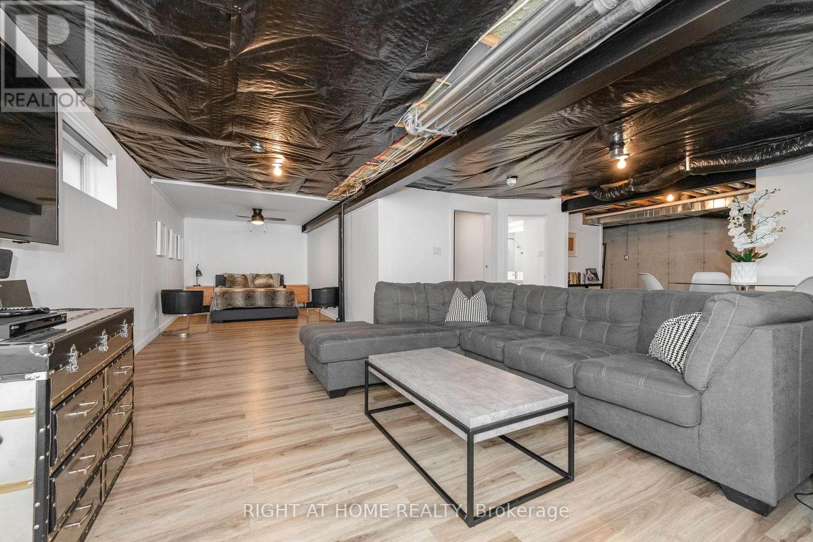 238 DE L'ETANG STREET - 34