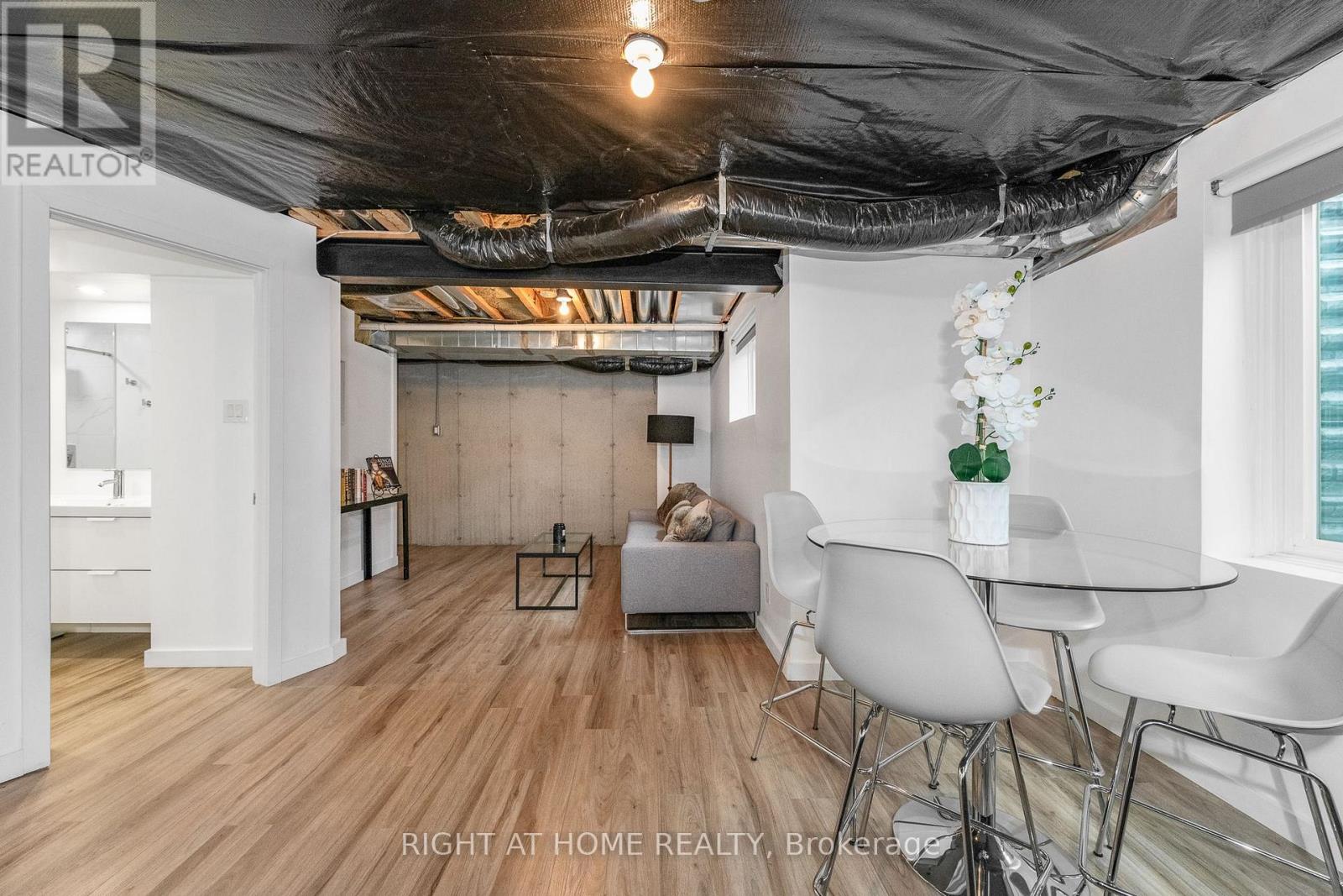 238 DE L'ETANG STREET - 37