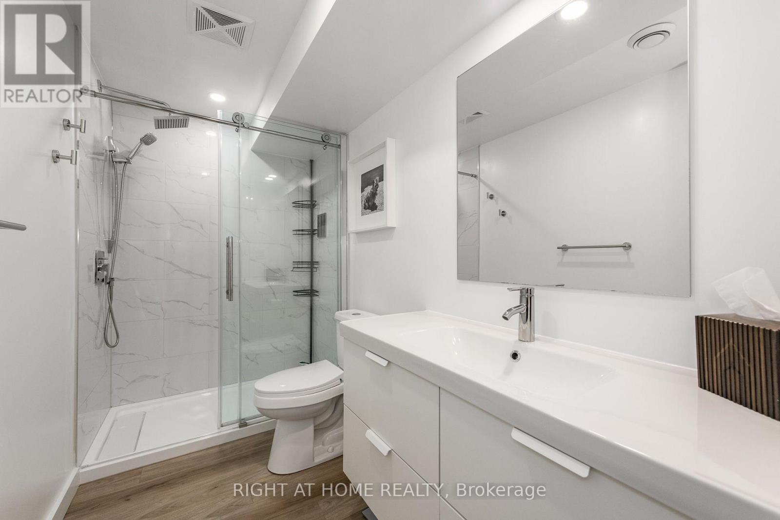 238 DE L'ETANG STREET - 42