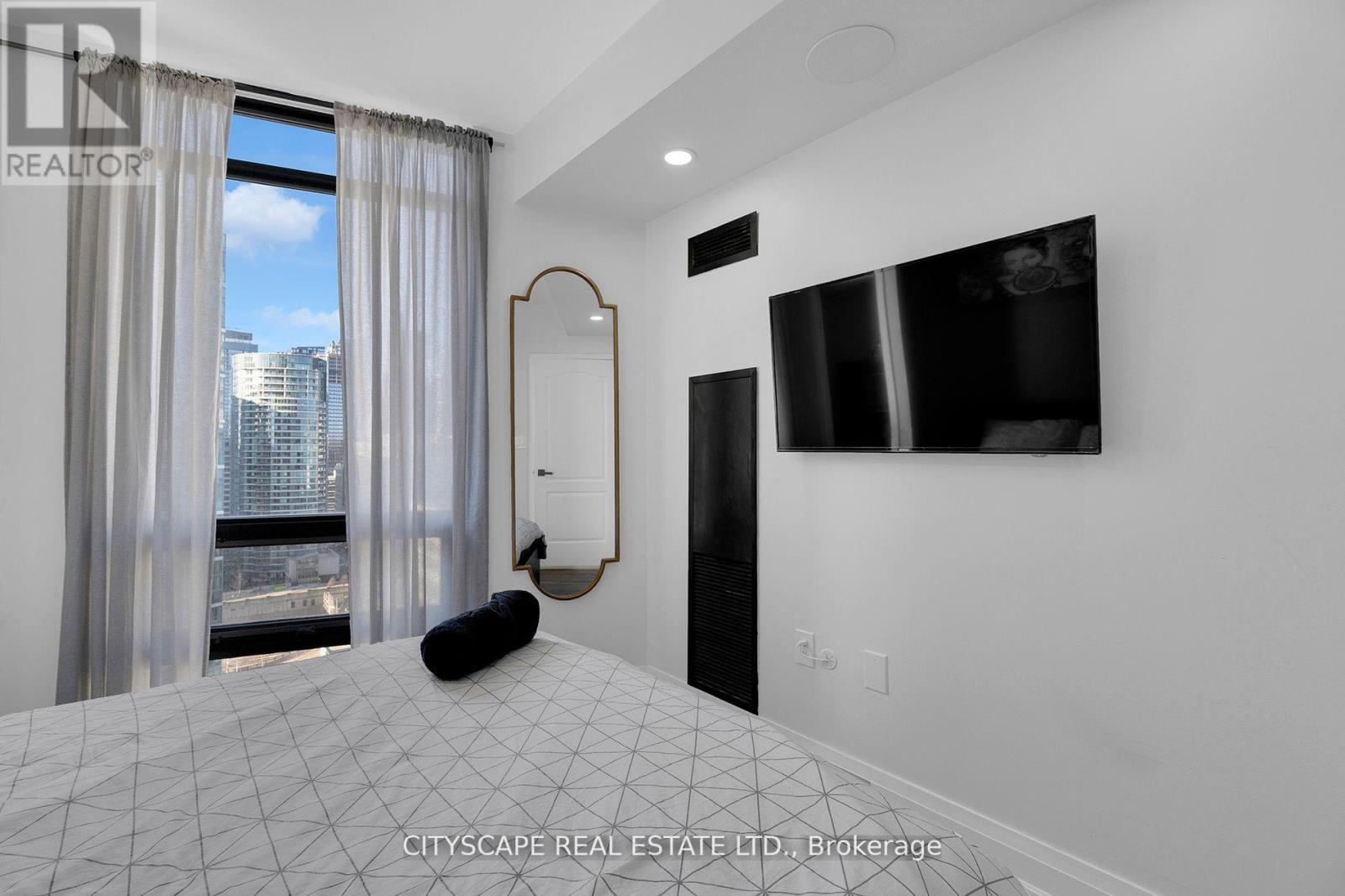 #2308 3 NAVY WHARF COURT N - 20