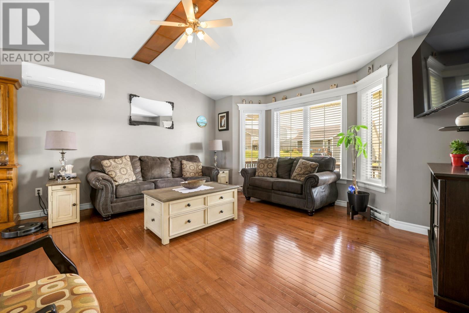 10 Seascape Drive - 10