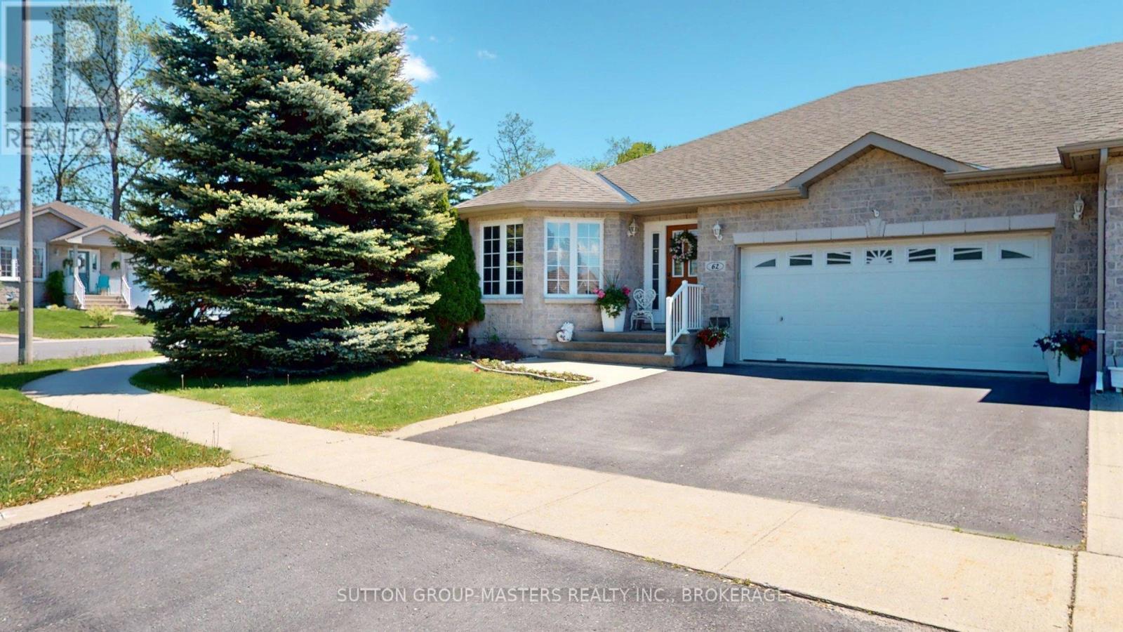 62 ELLESMEER AVENUE - 1