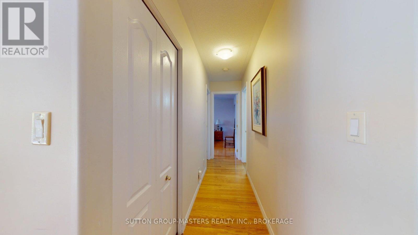 62 ELLESMEER AVENUE - 22