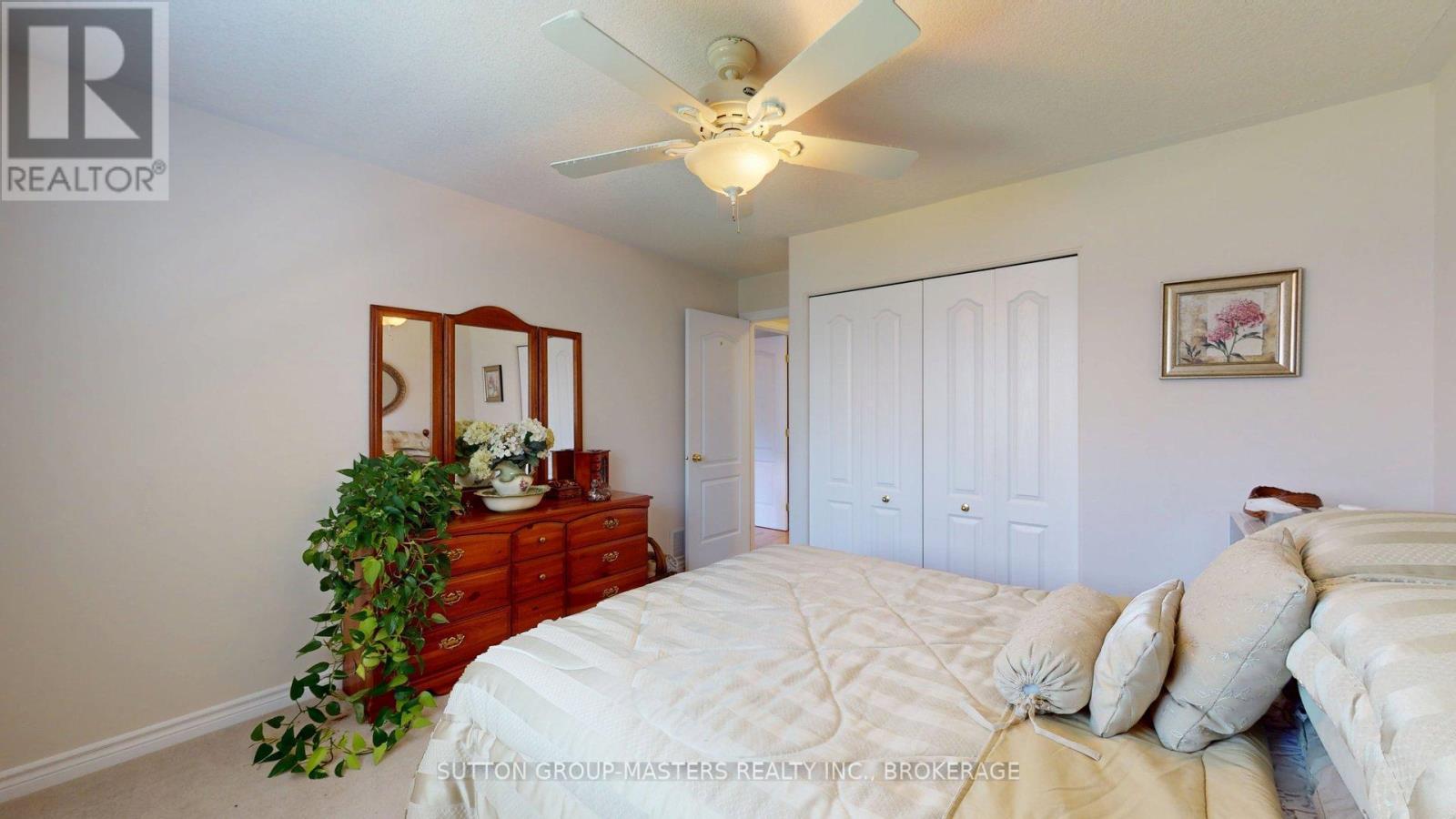 62 ELLESMEER AVENUE - 26