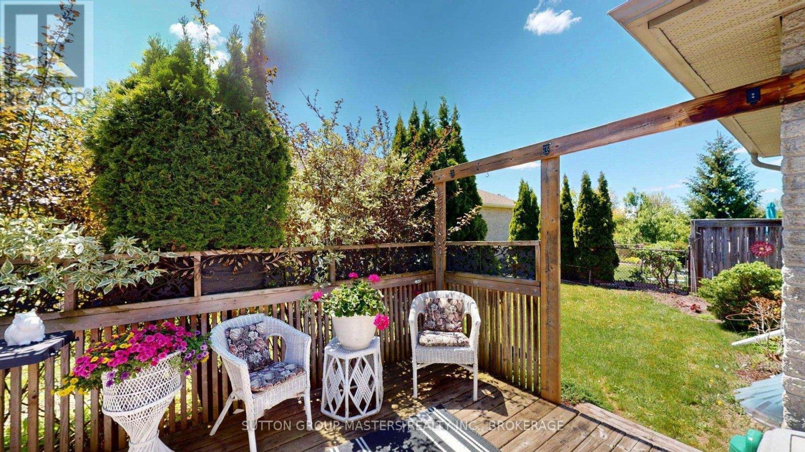 62 ELLESMEER AVENUE - 3
