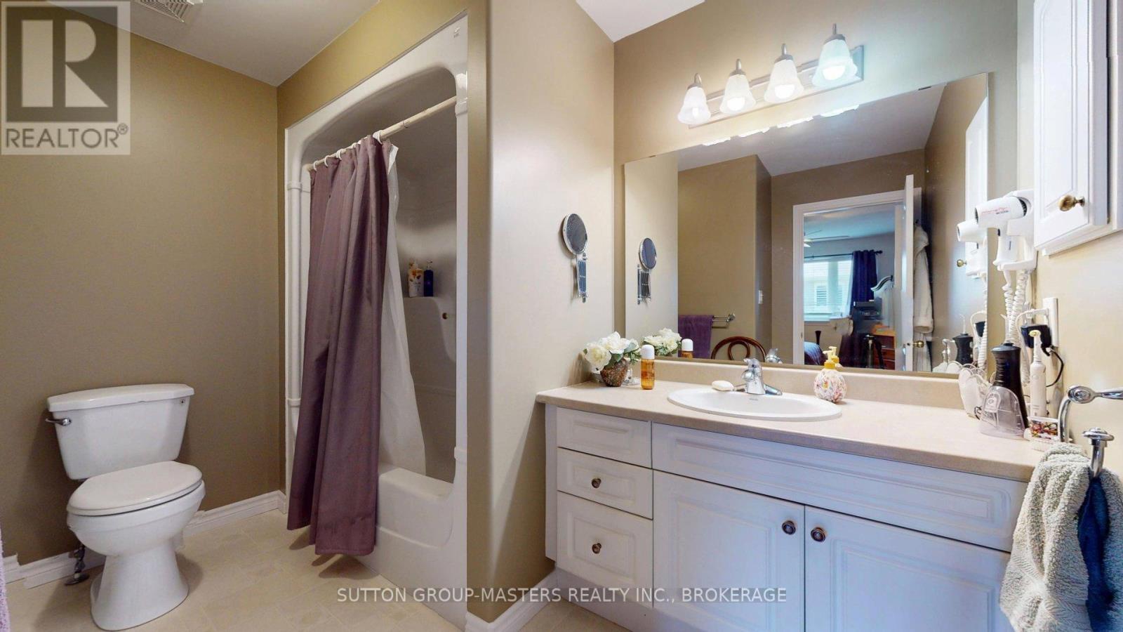 62 ELLESMEER AVENUE - 31