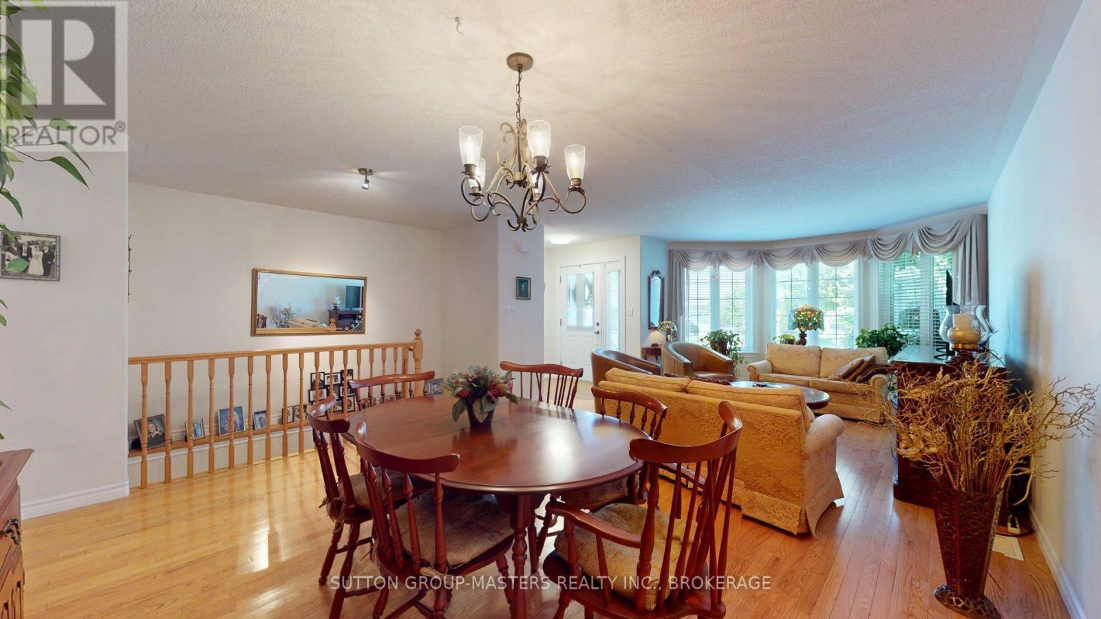 62 ELLESMEER AVENUE - 9