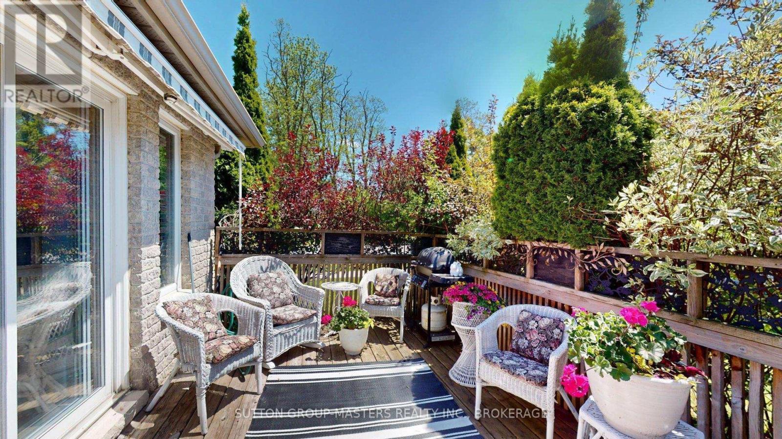62 ELLESMEER AVENUE - 4