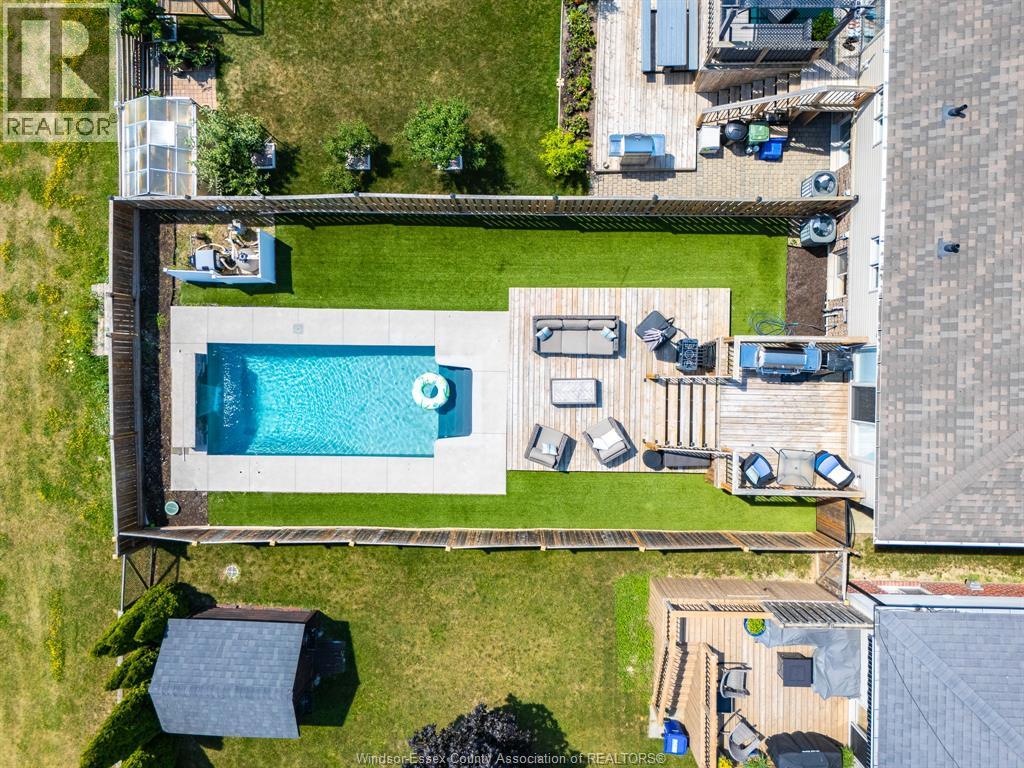 94 Shaw DRIVE - 11
