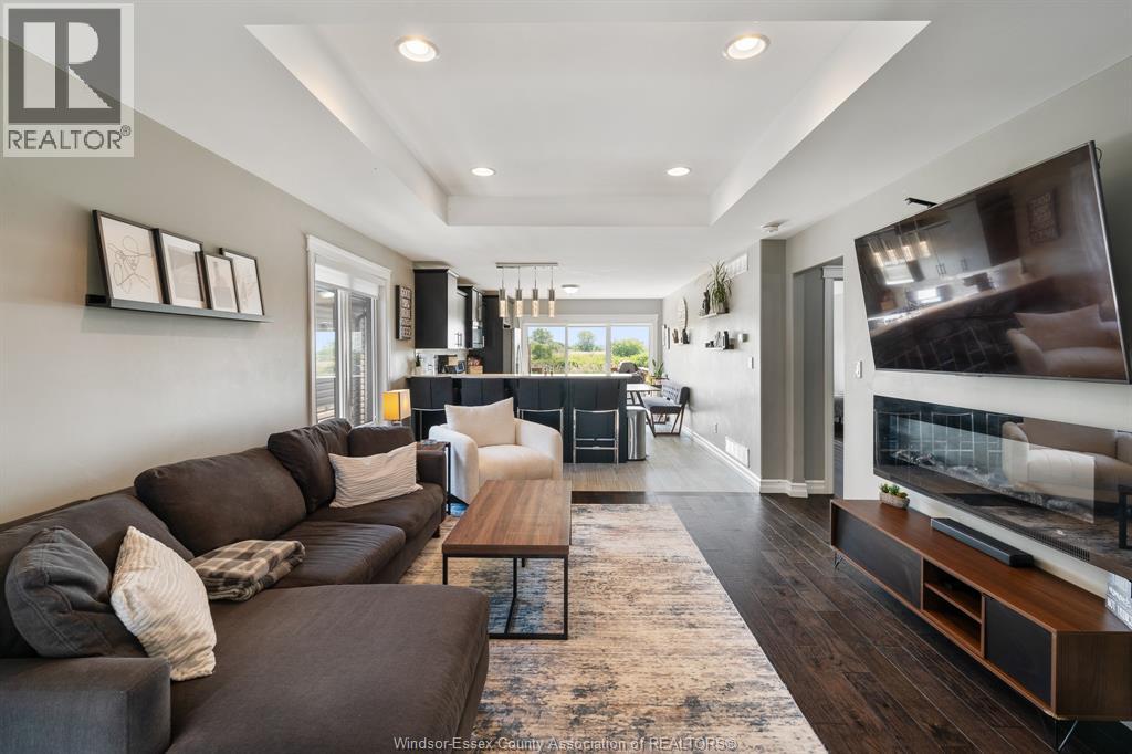 94 Shaw DRIVE - 18