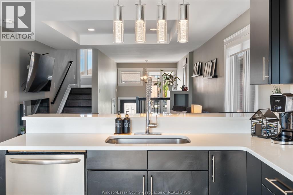 94 Shaw DRIVE - 27