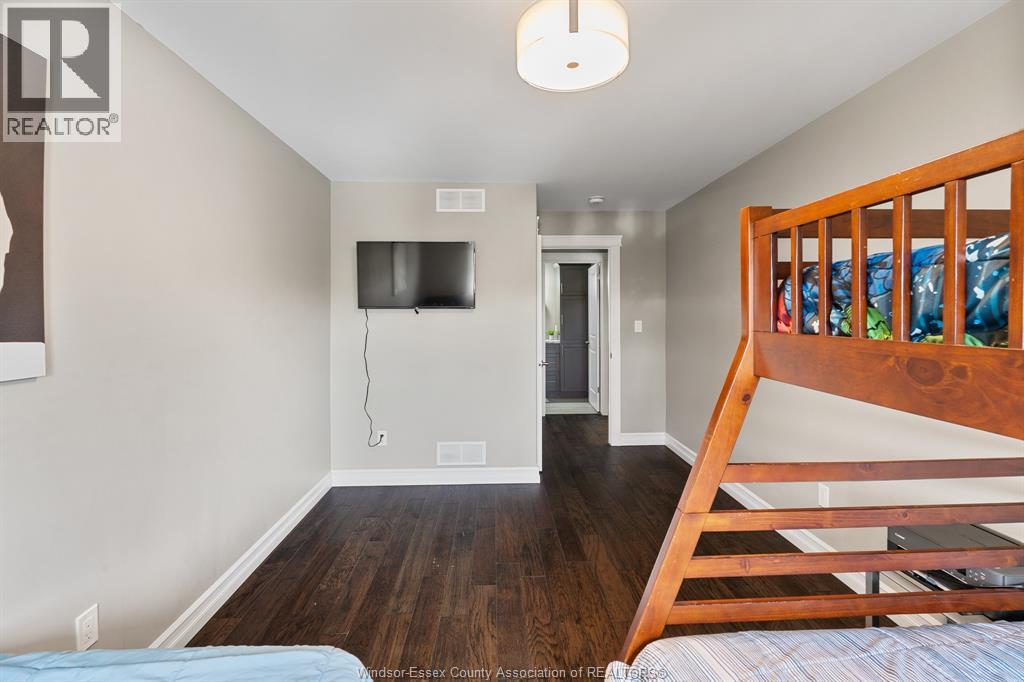 94 Shaw DRIVE - 35