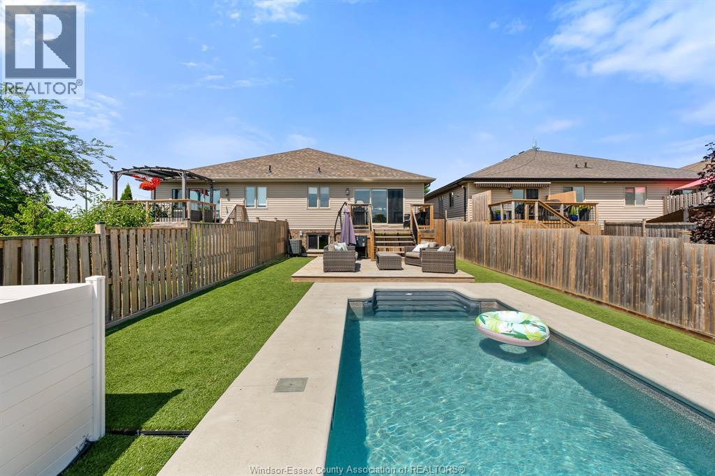 94 Shaw DRIVE - 46