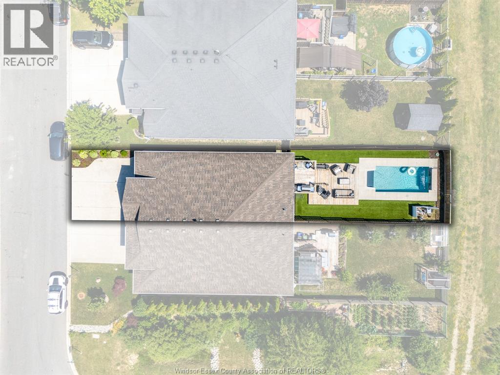 94 Shaw DRIVE - 8