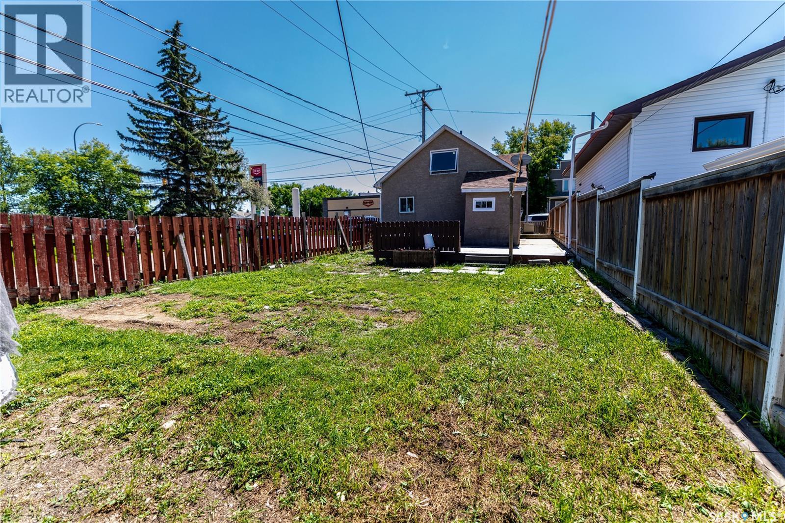 910 Lillooet STREET W — photo 18