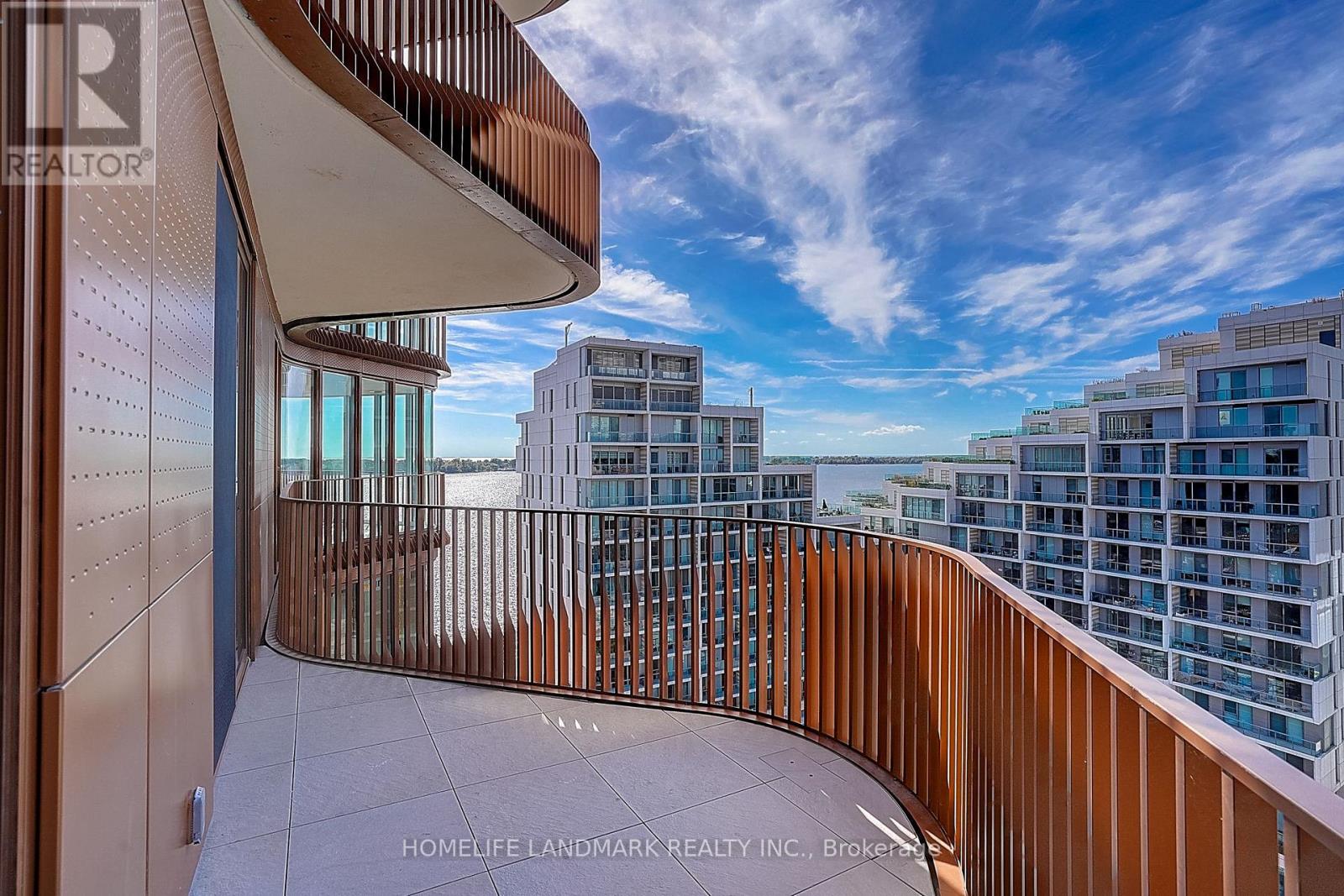 #1122 155 MERCHANTS' WHARF - Image 43